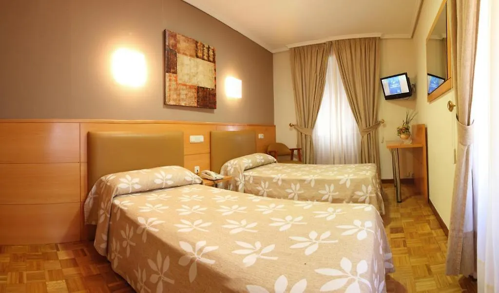 Hostal Arotza-1